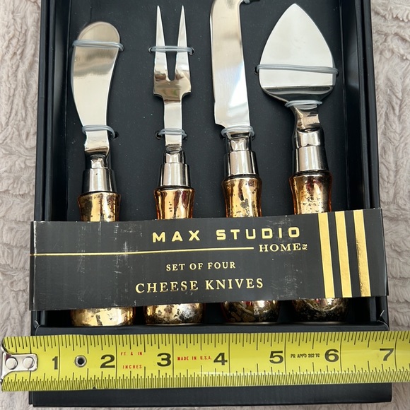 Max Studio Home set of cheese knives speakers - New in box - Picture 15 of 16